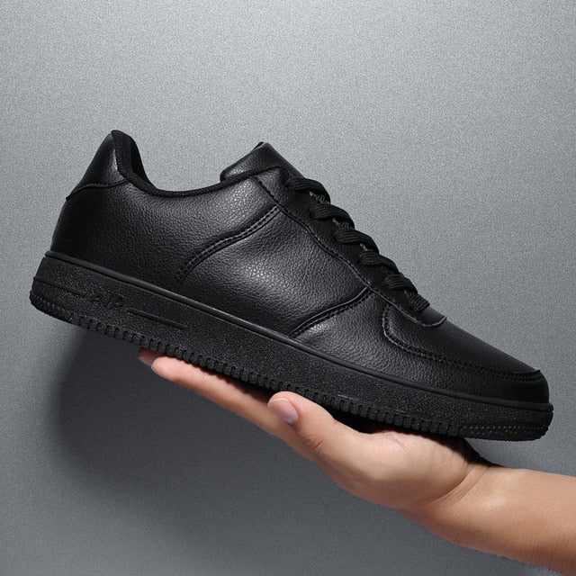 New Sneakers Men Leather Casual Shoes Men Lightweight Breathable White Mens Shoes 2020 Fashion Tenis Masculino Zapatos Hombre